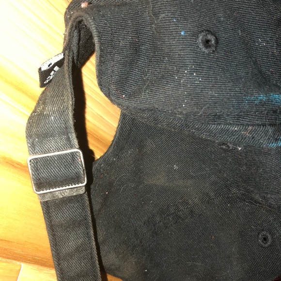 Adidas hat - Picture 2 of 2